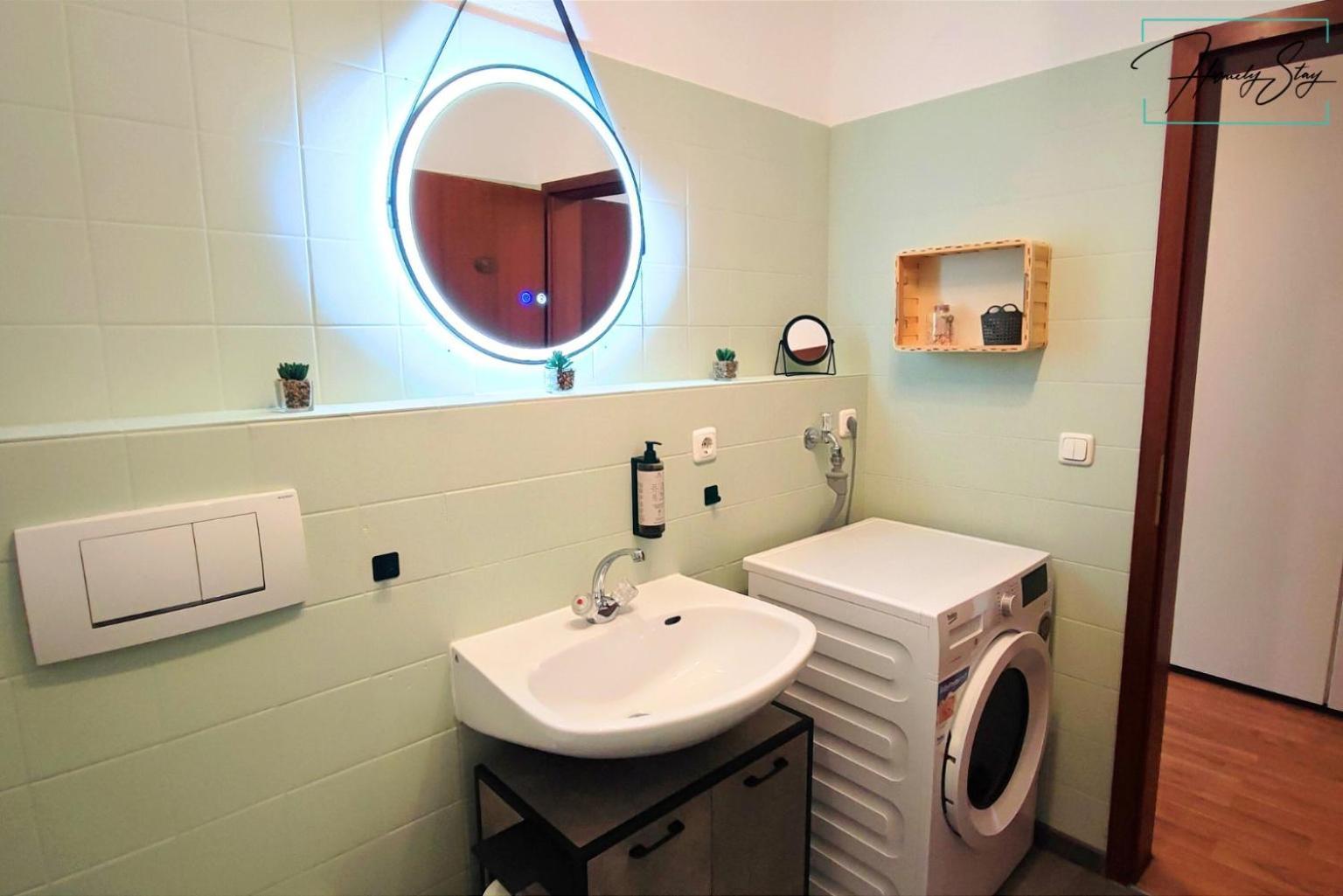 Homely Stay Serenity Greens - Stylisch Studio-Apartment With Kitchen - 10 Min To Central Station, Pet Friendly ميونيخ المظهر الخارجي الصورة
